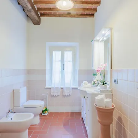 Tastefully Furnished In Villa